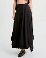 Load image into Gallery viewer, Estelle Bubble Midi Skirt
